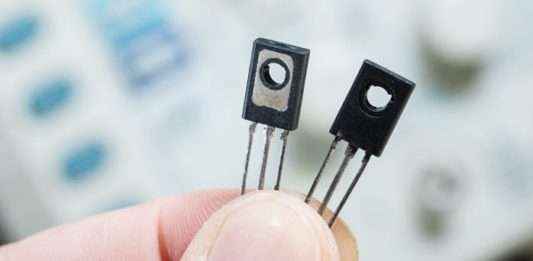 Транзистор